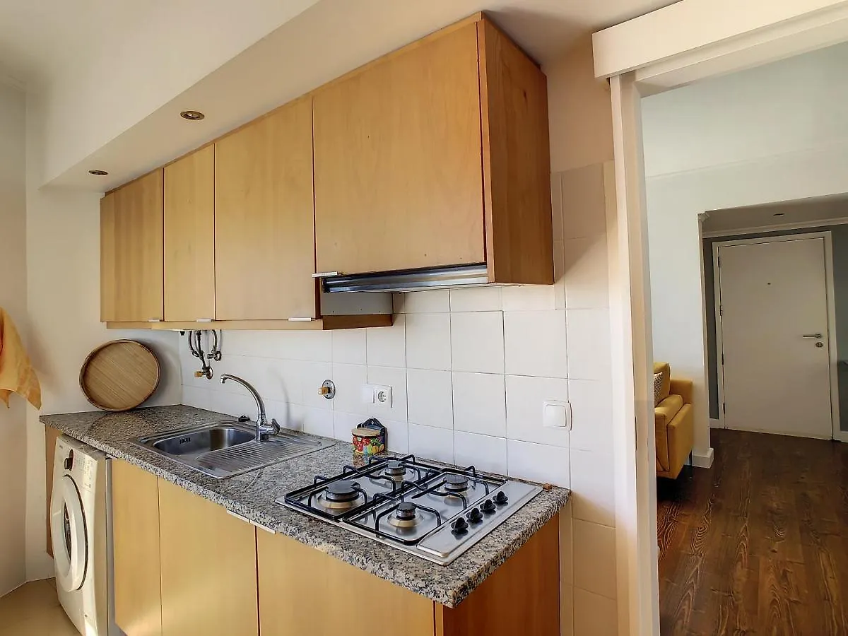 Lido Life Apartment By Lovelystay 푼샬 포르투갈